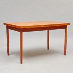 1012 3060 DINNER TABLE